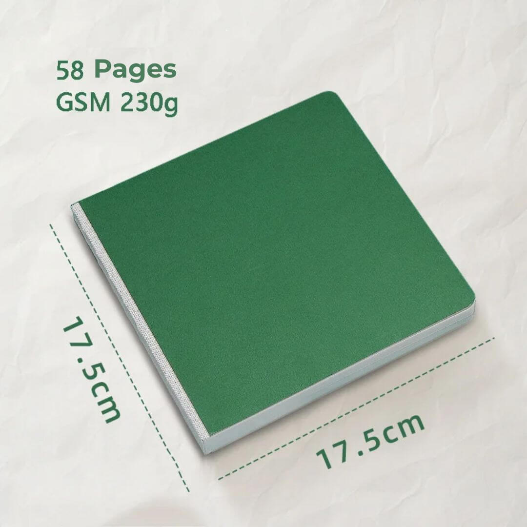 Cahier de dessin vert de 58 pages et de format 17.5 Ă 17.5 cm