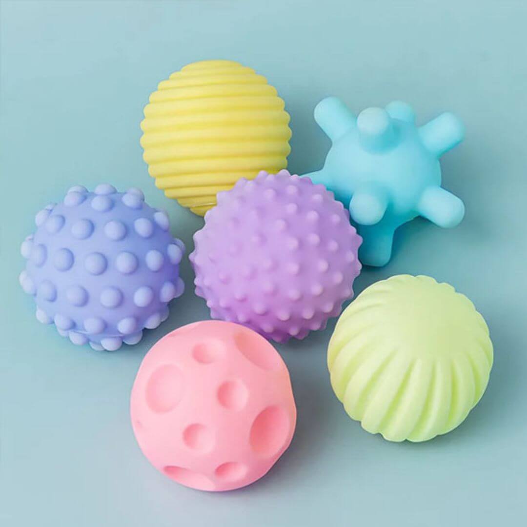 La Balle sensorielle bébé | SoftBalls™ en 6 formes différentes