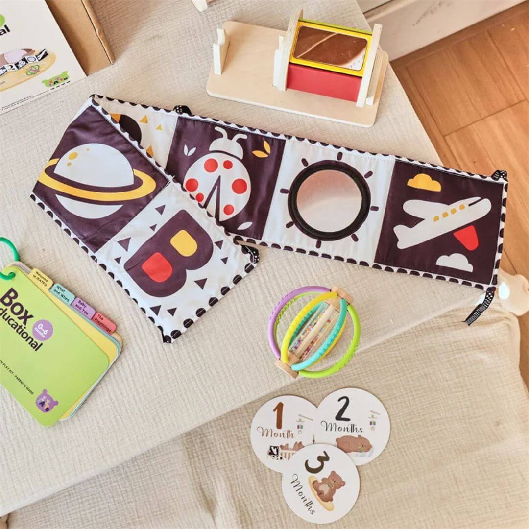 Jouet Montessori 0-6 mois | coffret-cadeau Éveil.