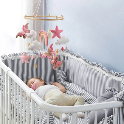 Mobile-bébé-l-arc-en-ciel-rose-enfant-calme