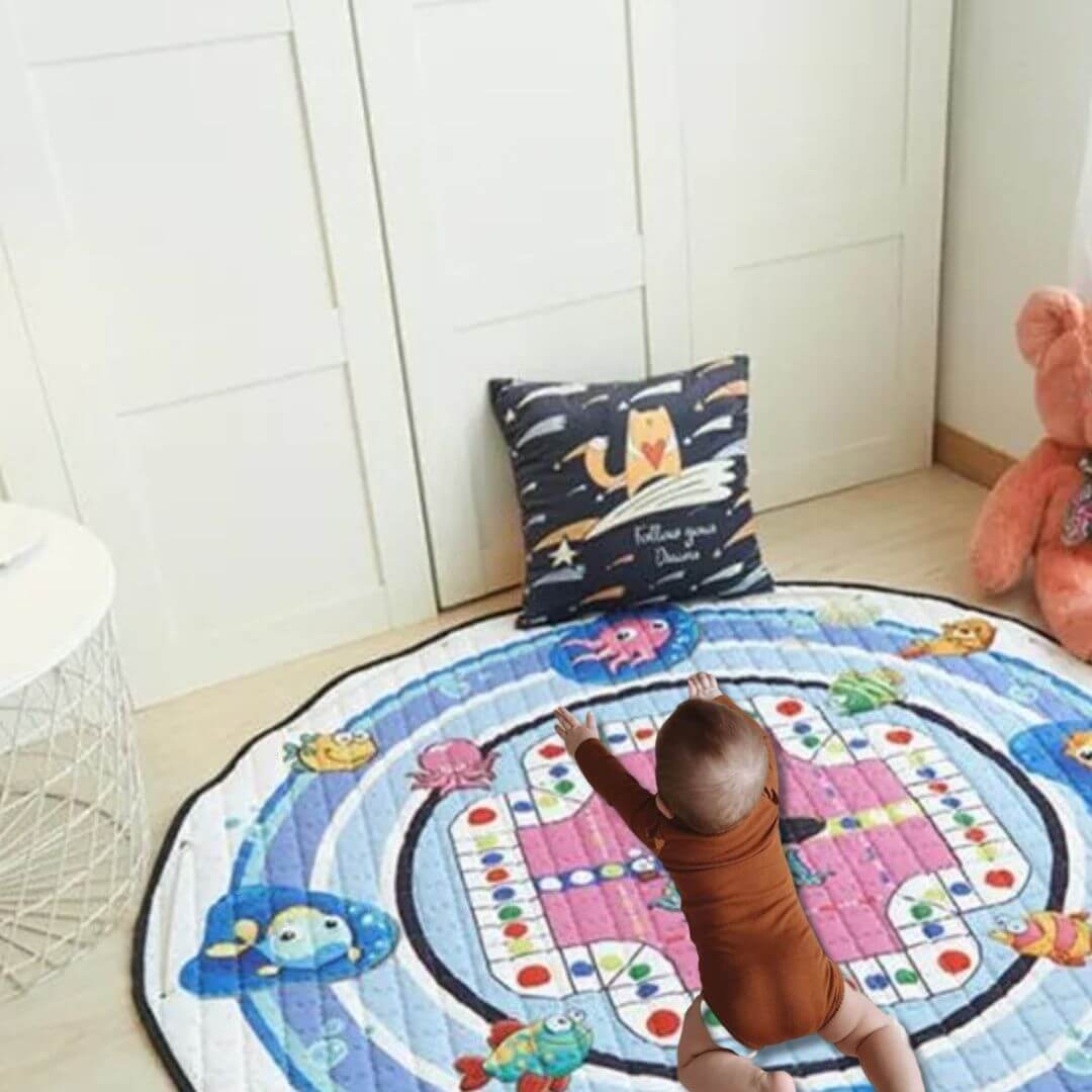 Tapis-de-jeu-bébé-L-Univers-marin-enfant-sur-le-ventre