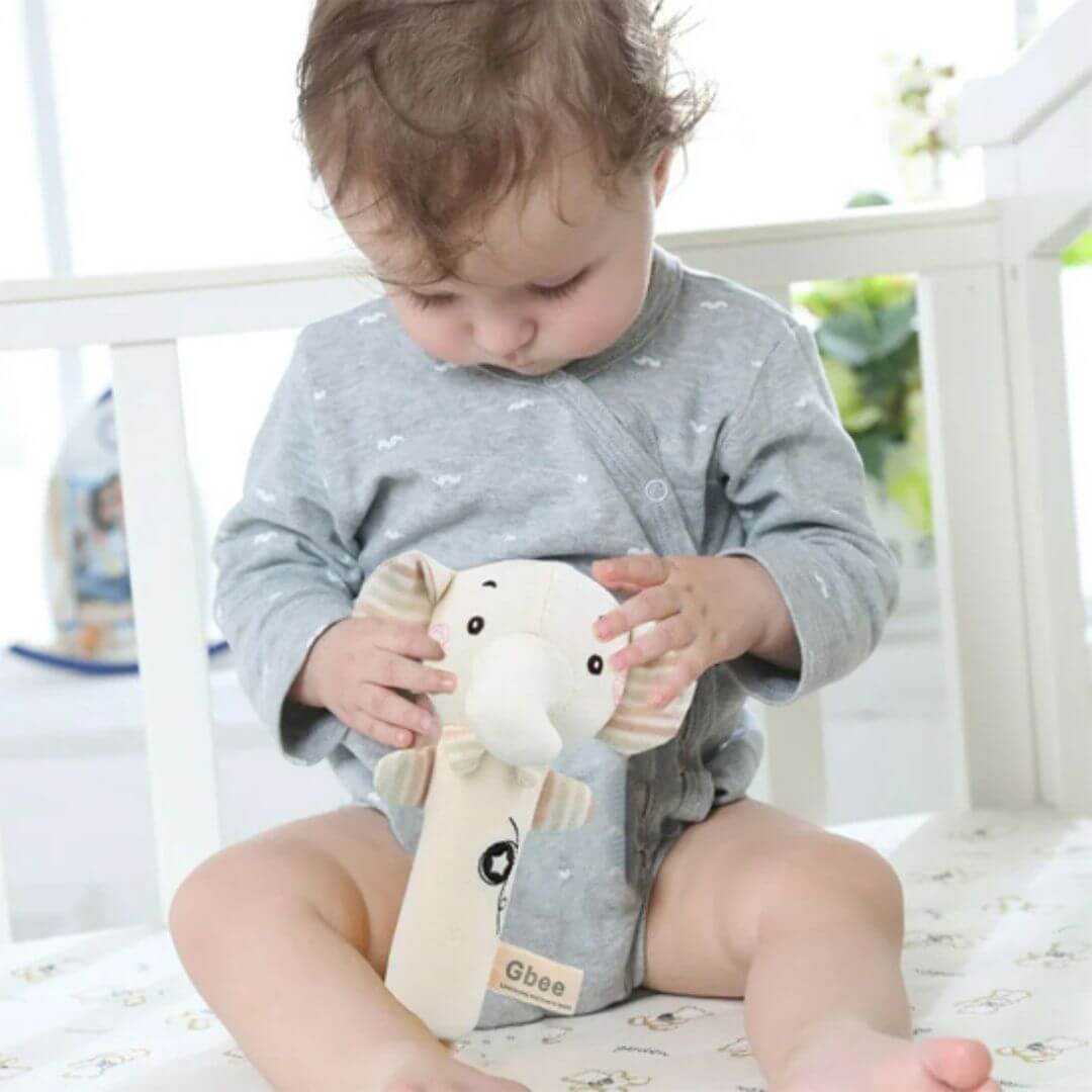 Le Hochet bébé 3 mois qui éveille les sens