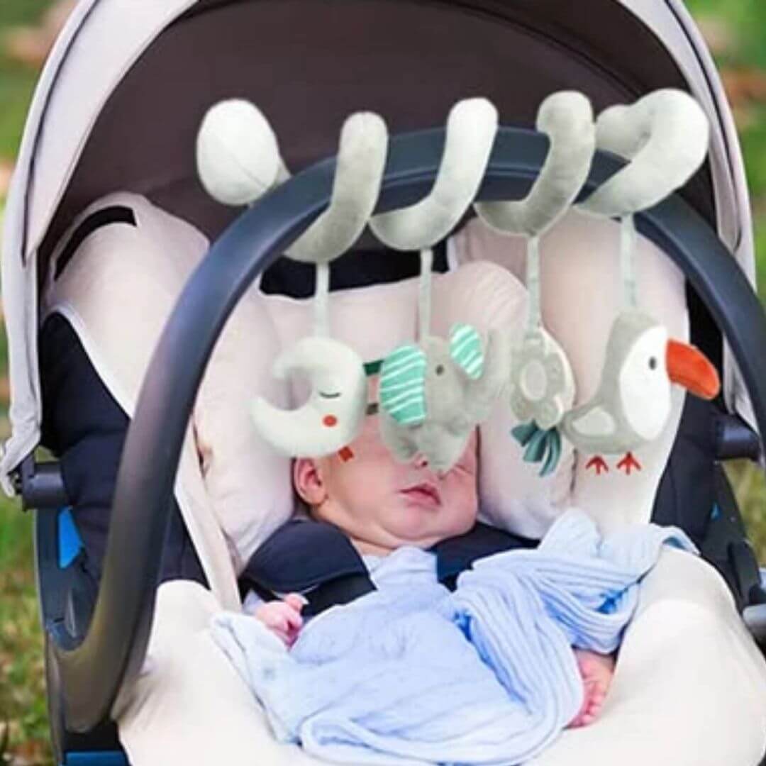 hochet-bébé-en-spirale-pour-siège-auto