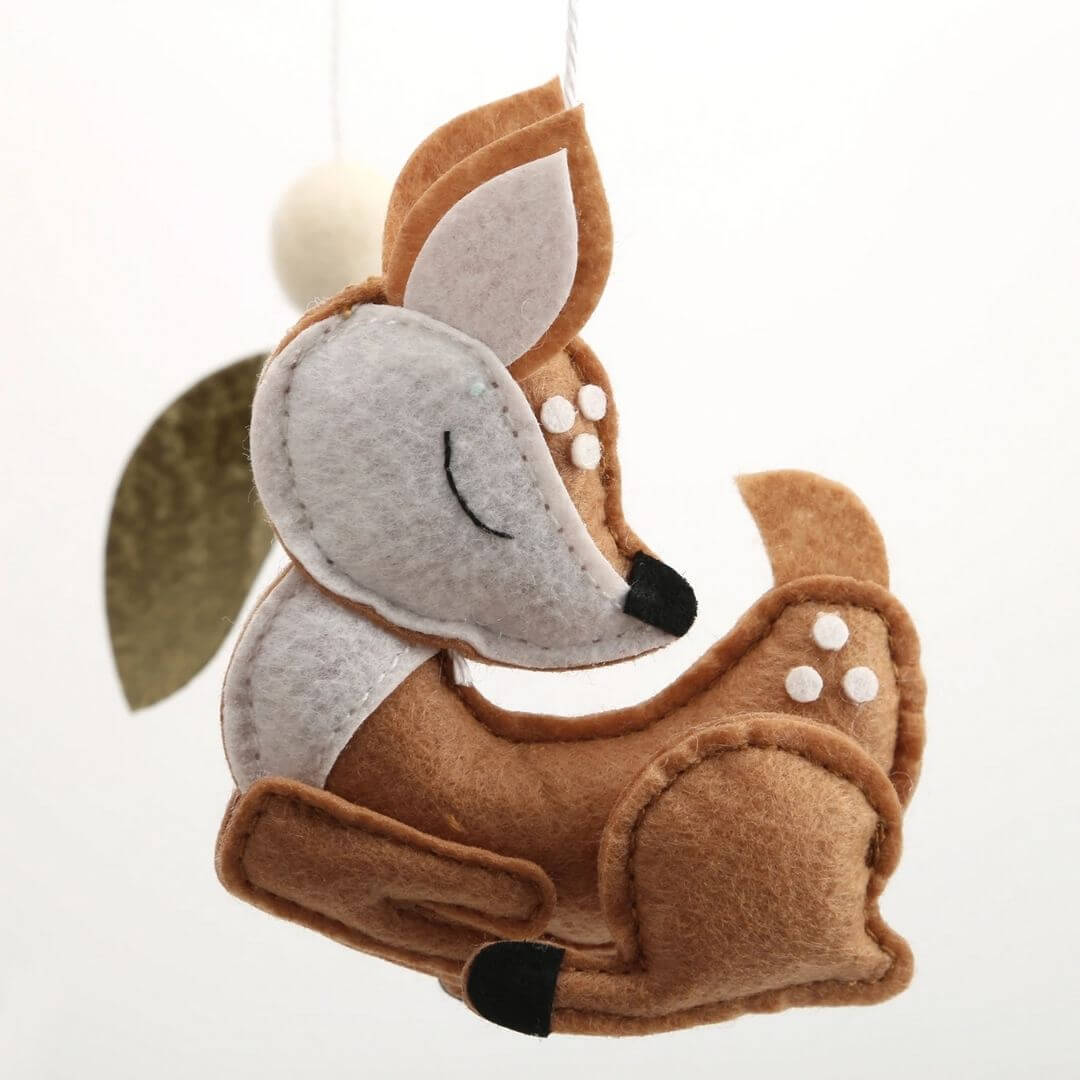 mobile-bébé-animaux-nordiques-renne